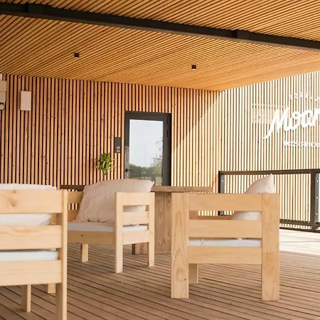Moana Eco Surf House Hostel *