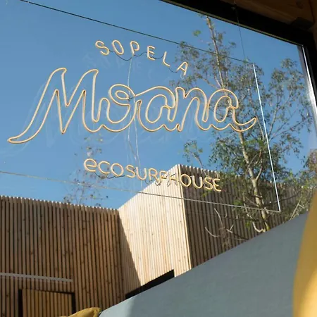 Moana Eco Surf House Sopelana
