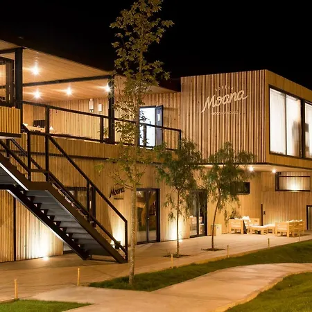 Moana Eco Surf House Hostel *