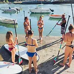 Moana Eco Surf House Hostel *