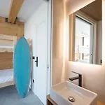 Moana Eco Surf House *