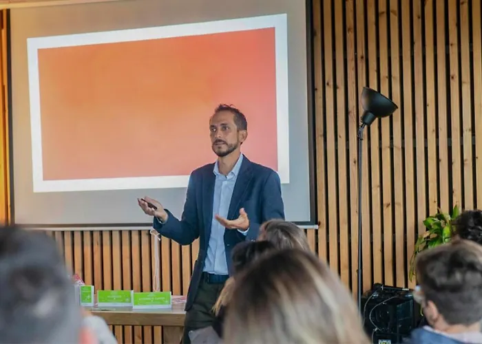 Moana Eco Surf House Hostel *