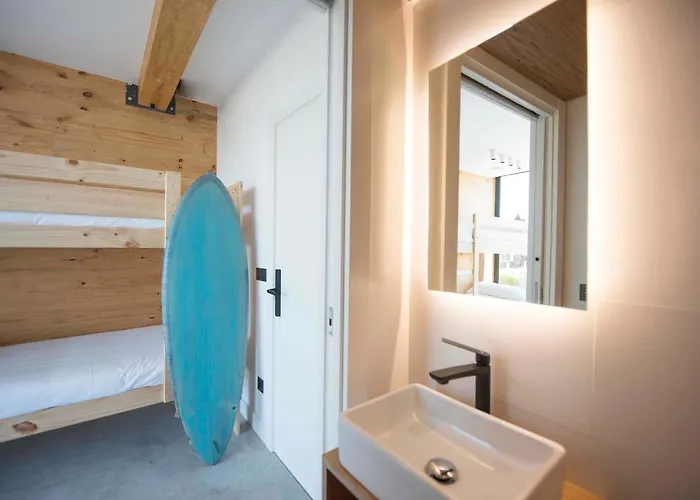 Moana Eco Surf House *