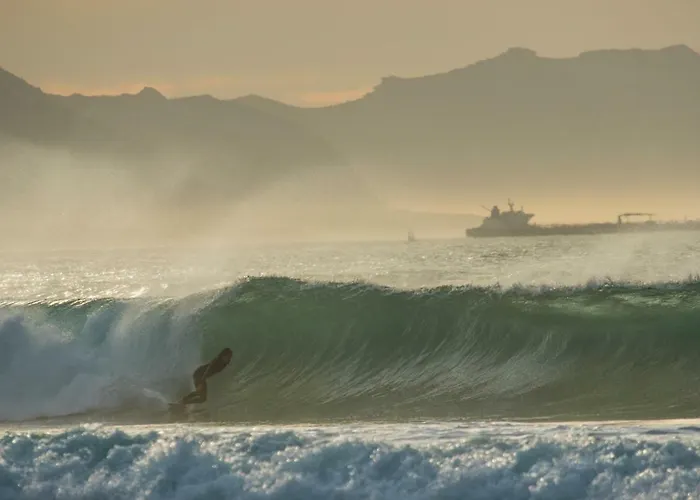 Moana Eco Surf House *